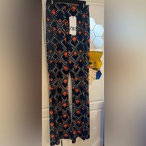 New- Zara Stretchy Pants